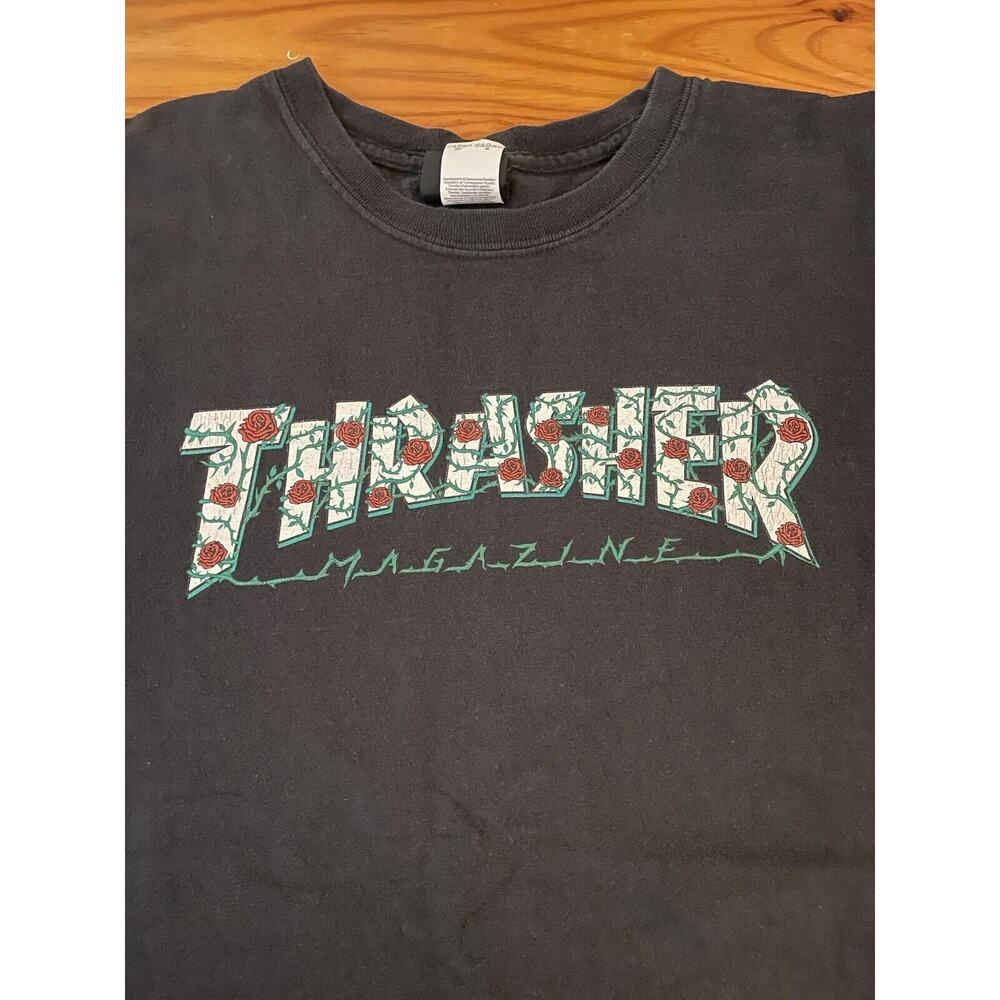 THRASHER SKATE MAGAZINE MENS SHIRT Large BLACK TEE T-SHIRT THORN ROSES COTTON